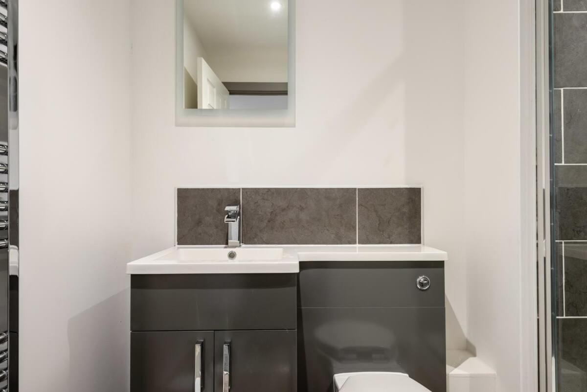 Contemporary 1 Bedroom Apartment In Central Hull Kingston upon Hull Eksteriør billede